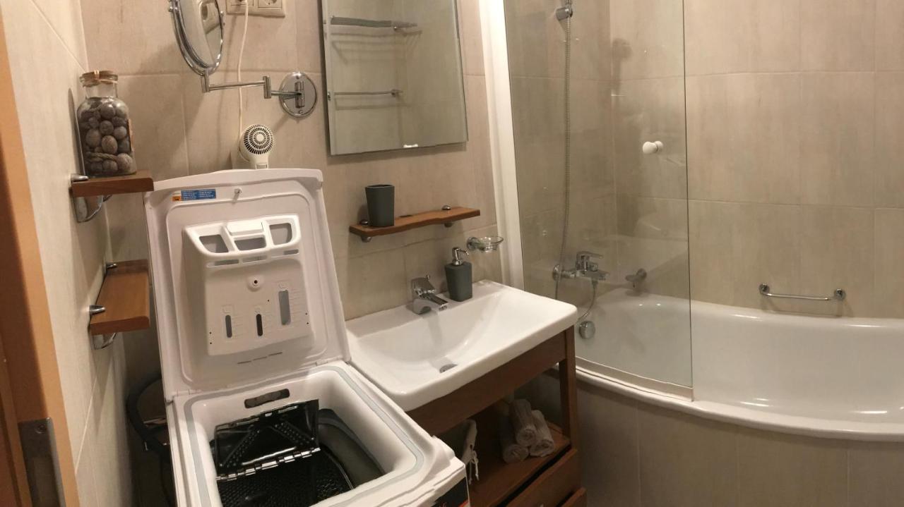 Lili Apartman Birdland Buekfuerdo Luaran gambar